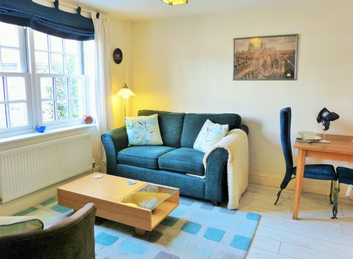 Monks Retreat Apartment - York — Photos 2
